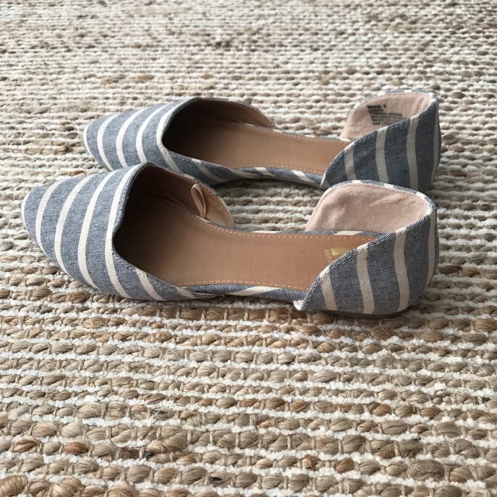 Pointed Striped Flats - Picture 2 of 7